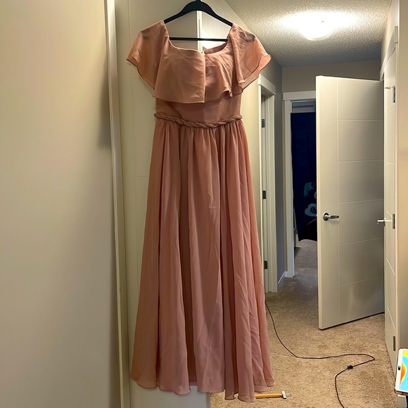 Formal Pink dress - Picture 1 of 4